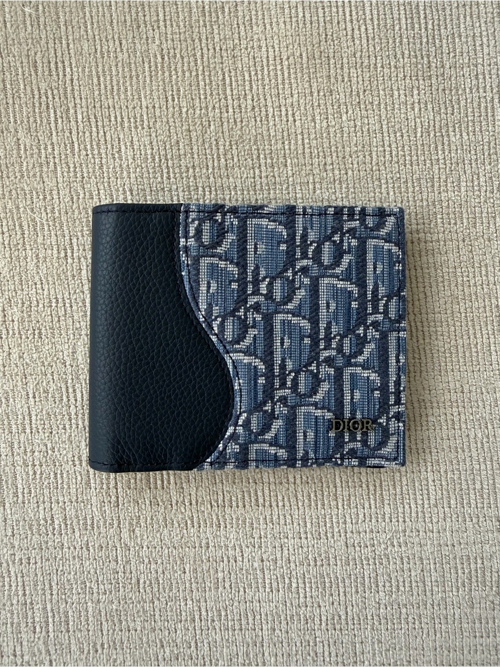 NWT - Dior Saddle Bifold Wallet In Grained Calfskin Marquetry Jacquard (Rare)